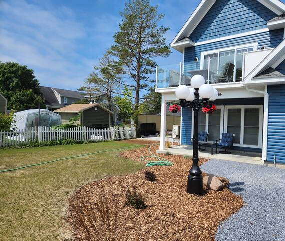 Relax in “High Tide” 2 bdrm