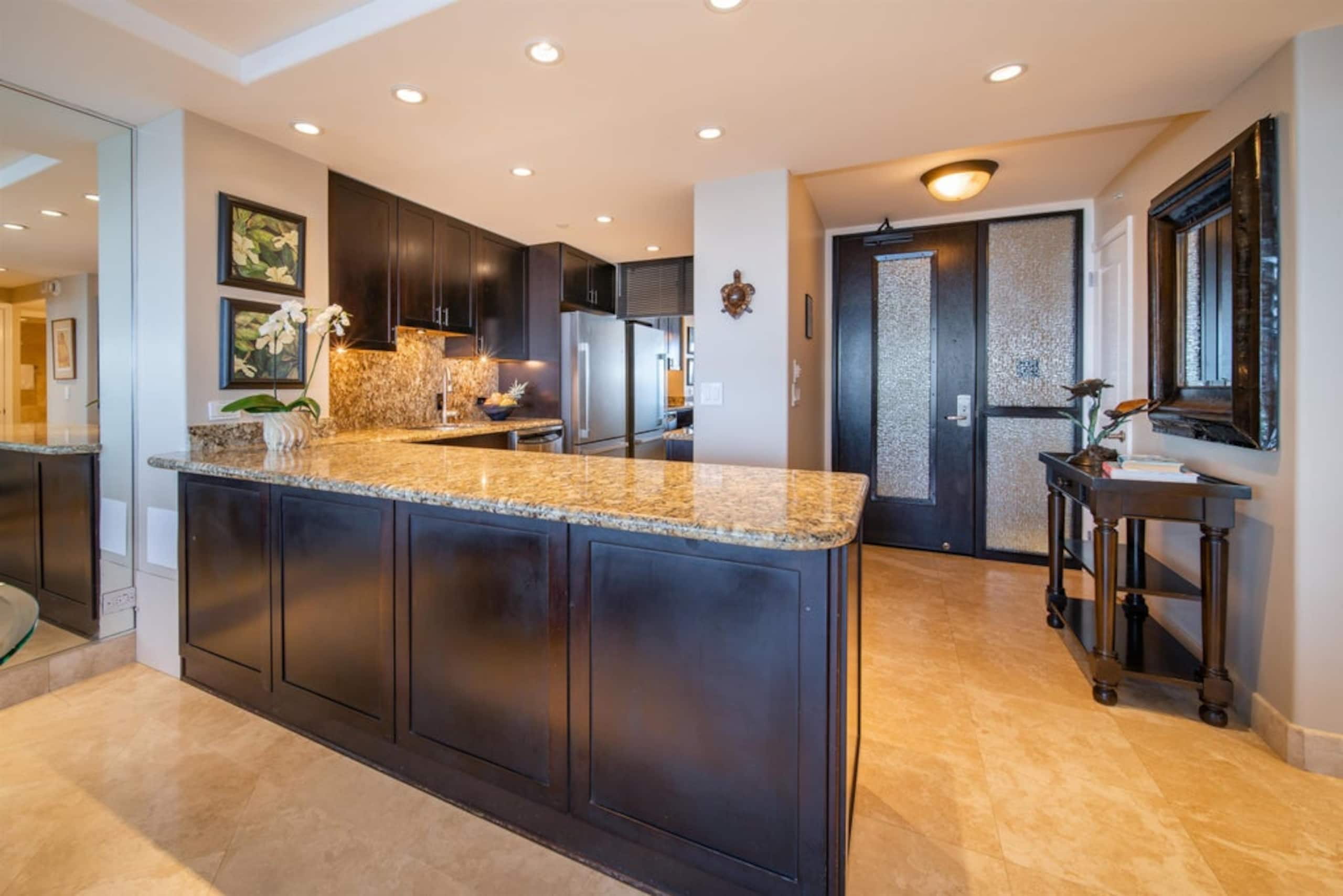 Mahana at Kaanapali- Beachfront Walkout Jewel - Image 5