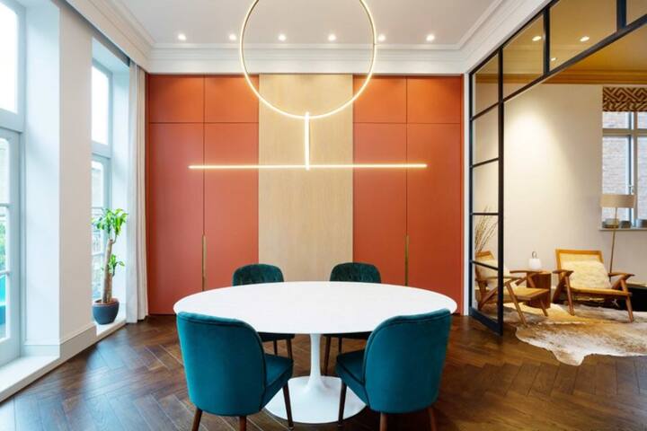 Chic Comfort in Earls Court gallery image 3