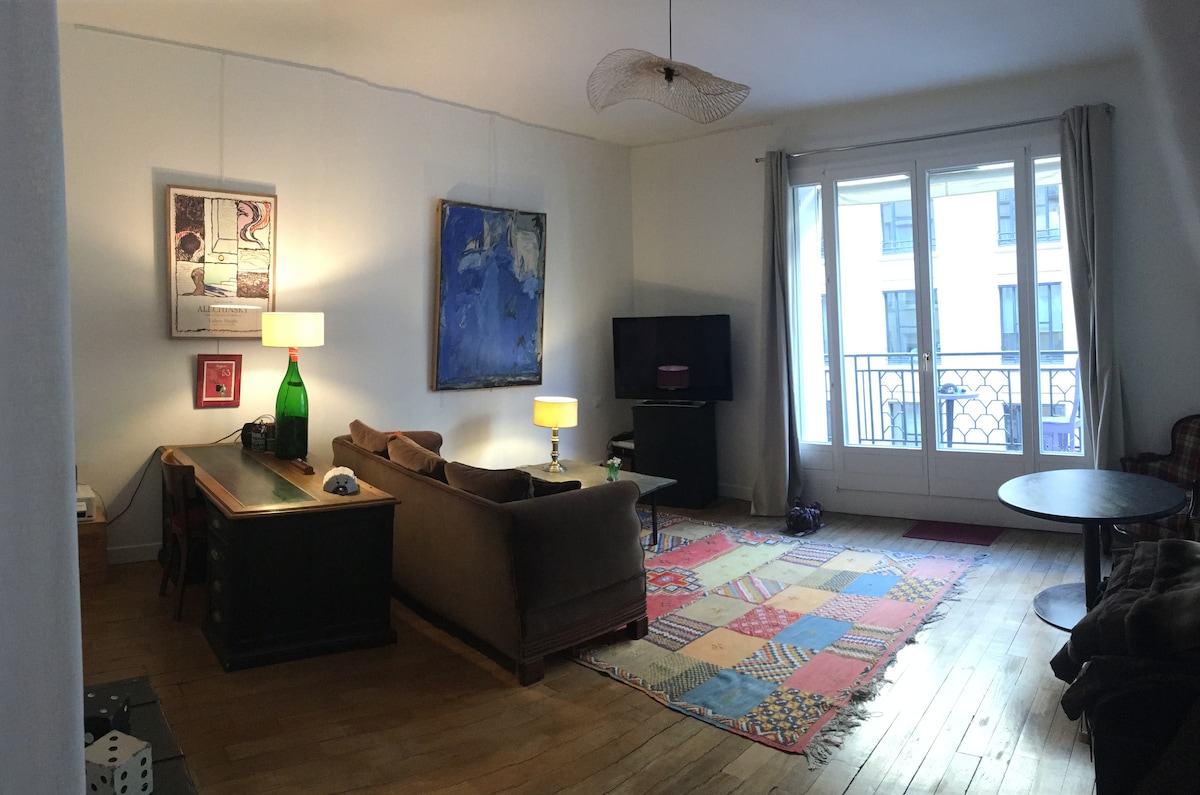 Successful Airbnb property: In the heart of Paris 7th arrondissement in Paris 7e Arrondissement
