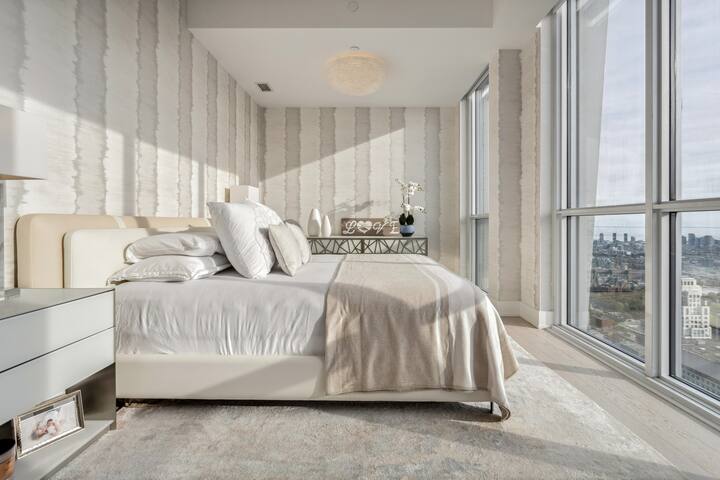 Yorkville Lux PH Collection gallery image 4