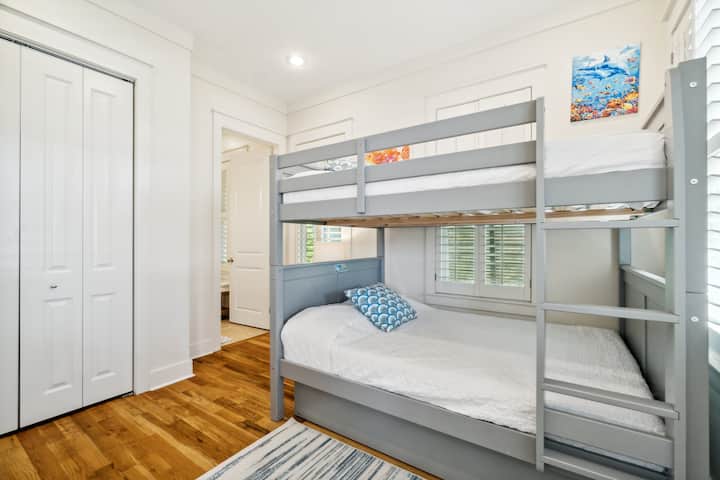 Ghorofa ya 3 Imejaa Chumba Kamili cha Ghorofa