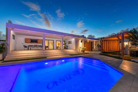 Luxury 5BR Home w/ Pool | Casa Graziano by Bocobay