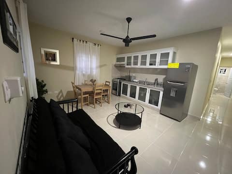 Apartment- Bedrooms: 2 - Bathroom: 1