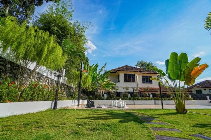 GG Homestay managed Airbnb listing 2