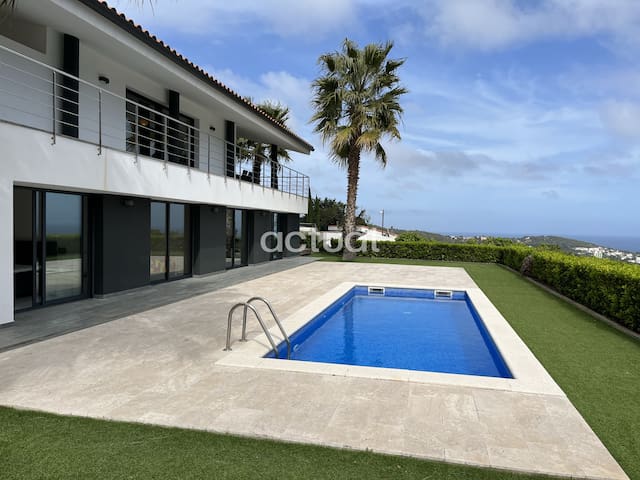 56CMN44.Casa Mas Nou 44