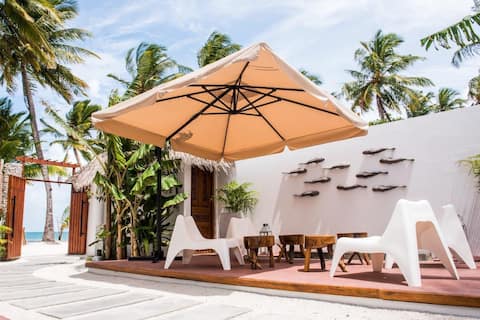 5* Beachfront Villa (2) - 40 mins boat from Male