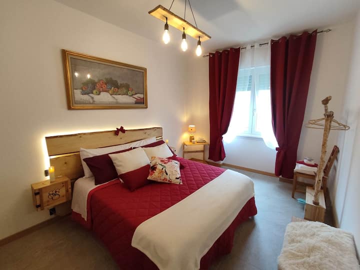  Camera Rosso Di Vino a 2 passi dalla Stazione Del Trenino Rosso