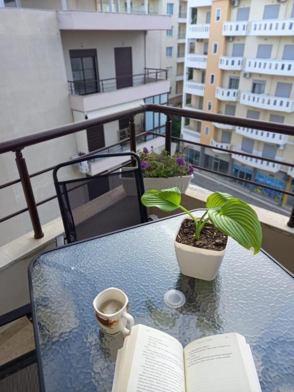 Listing 890459693086550278