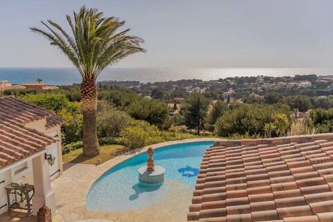 Charming villa sea view/pool