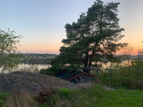 Top Airbnb: Artist Studio LakeView Sjöberg in Järva
