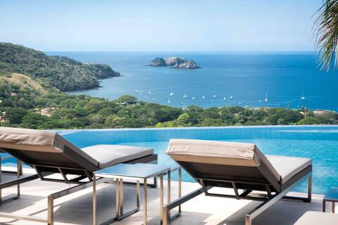 Pictures Perfect Ocean View Villa- King Summit
