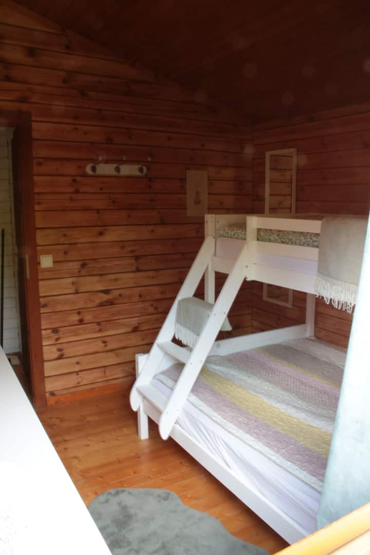 საძინებელი 1