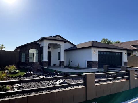 Little Sedona in San Luis 3 Bedrooms Pool & Grill