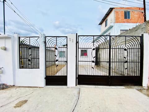 Consulate 8 mins|2REC/2BA|Garage|4 Full Beds