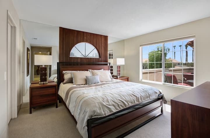 Third bedroom with adjoining bathroom
