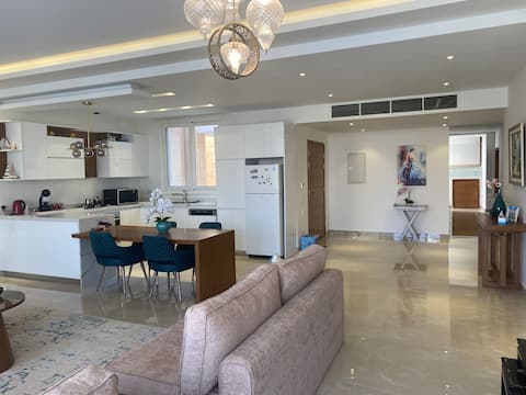 Seashell Ground Chalet 6 bdrooms