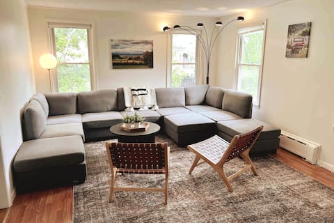 Spacious Winooski Oasis, close to downtown!