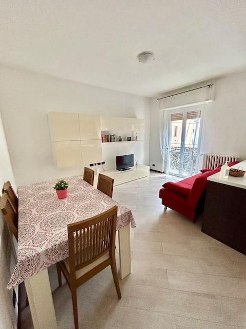 Charming Two-Bedroom Apartment at the Gates of Milan