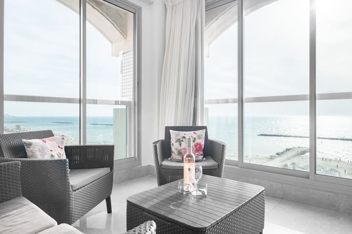 Tel Aviv Home managed Airbnb listing 2