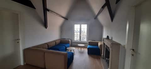 Top Airbnb: Luxery Apartment on Grote Markt - View Cloth Hall in Ieper