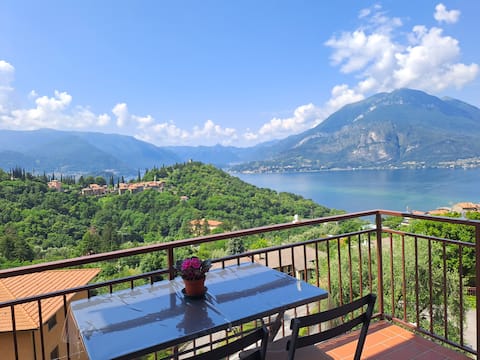 Popular Airbnb listing: Casa Mary: apartment with a view of Lake Como in Perledo