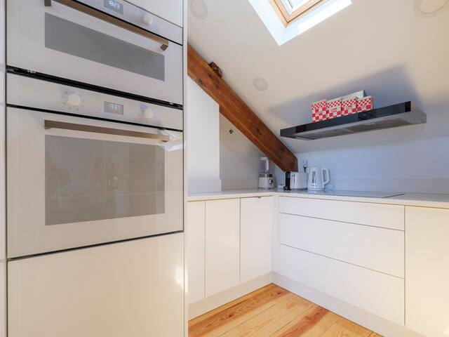 Terrace Apart With View/AC /4 Bedroom+4 Baths gallery image 3