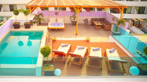 City Compass Luxury Villa