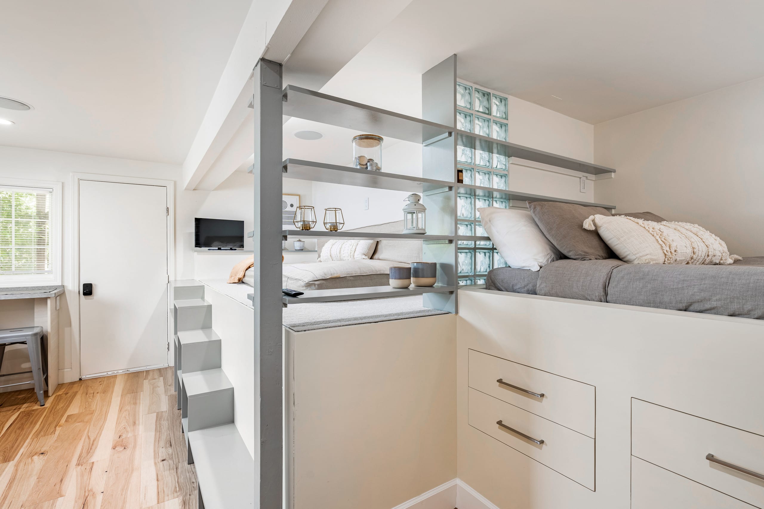 Guesthouse in San Francisco · ★4.64 · Studio · 2 beds · 1 bath - Image 8