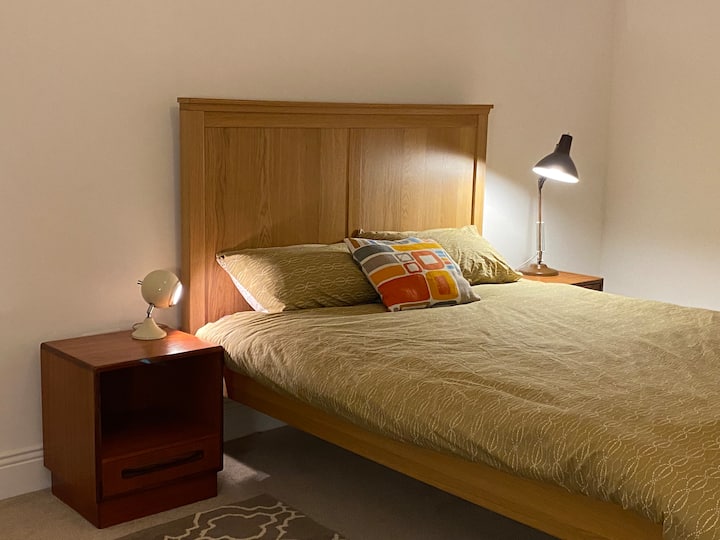 Master bedroom with king size bed 