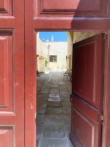 Antica casa a corte in paese gallery image 5