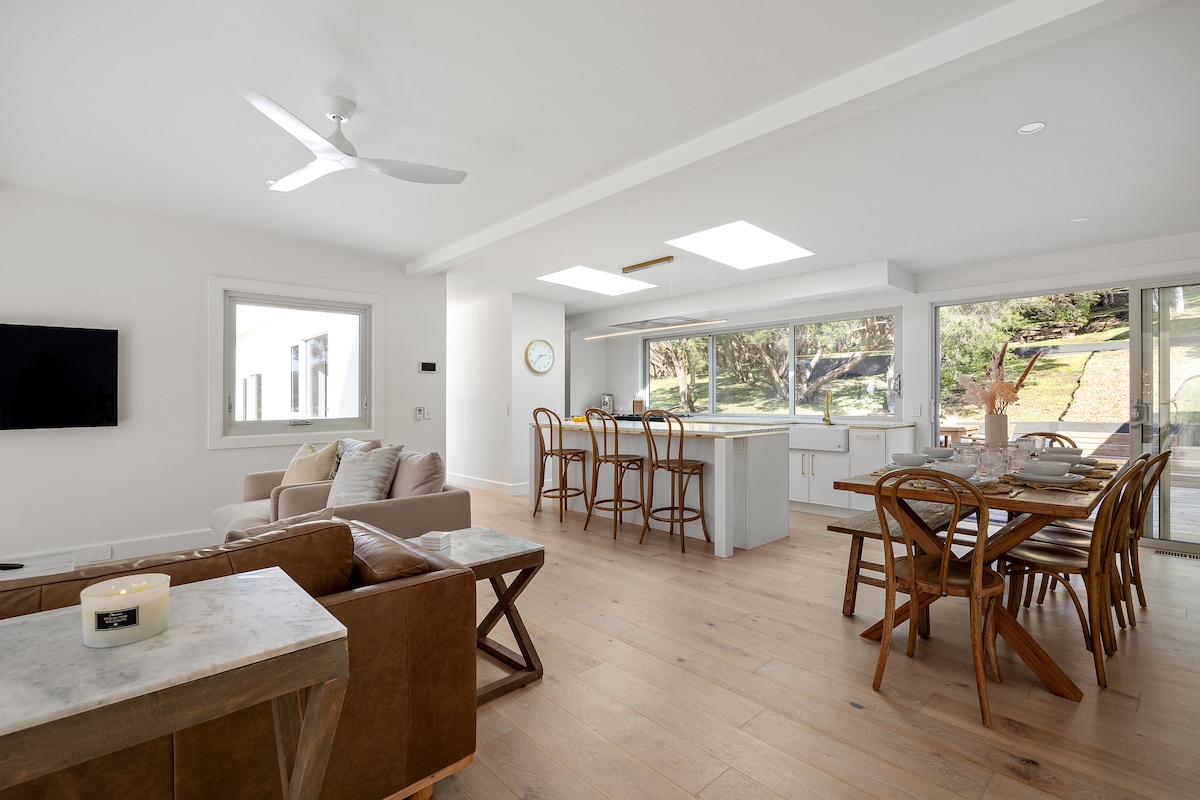 Popular Airbnb listing: Moonah at the Beach - Luxurious coastal retreat in Rye