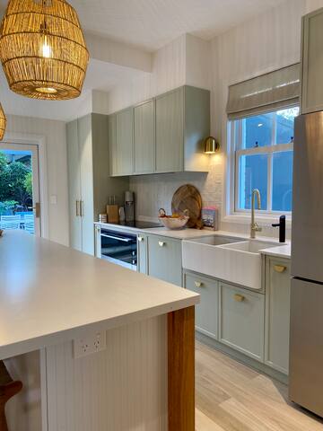 Character filled coastal getaway gallery image 2