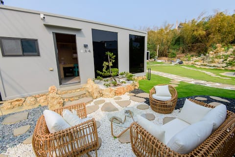 Yunoyama Inn, 4-person wooden house suite (line@356aoexy)