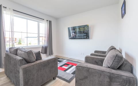 Successful Airbnb property: Cozy and Unique Ravine Suite in Cavanagh