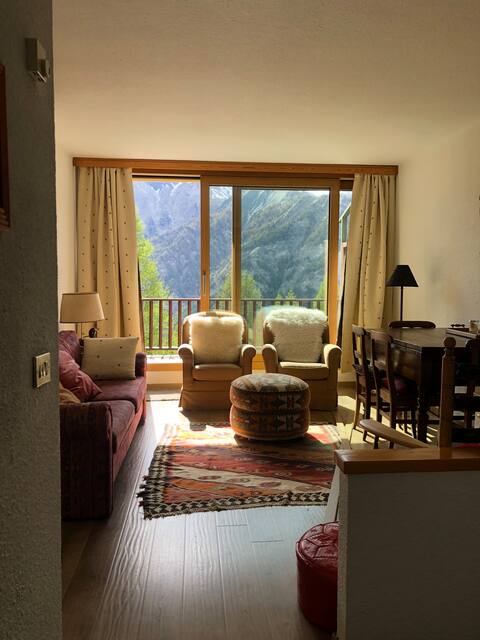 Bright apartment with a view