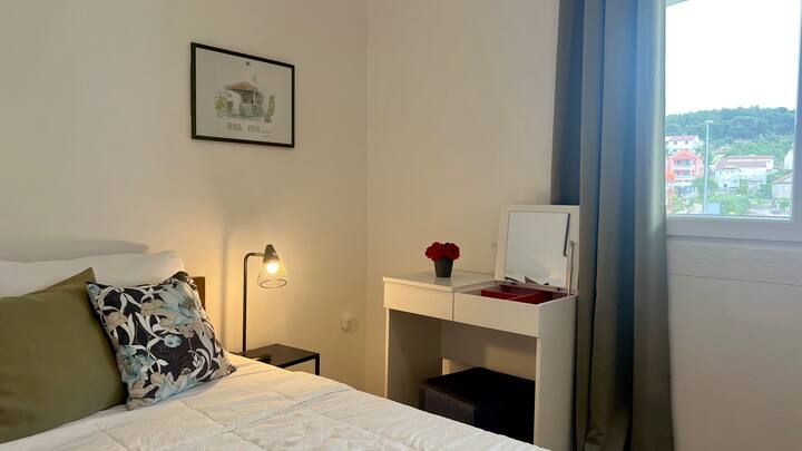 საძინებელი 1