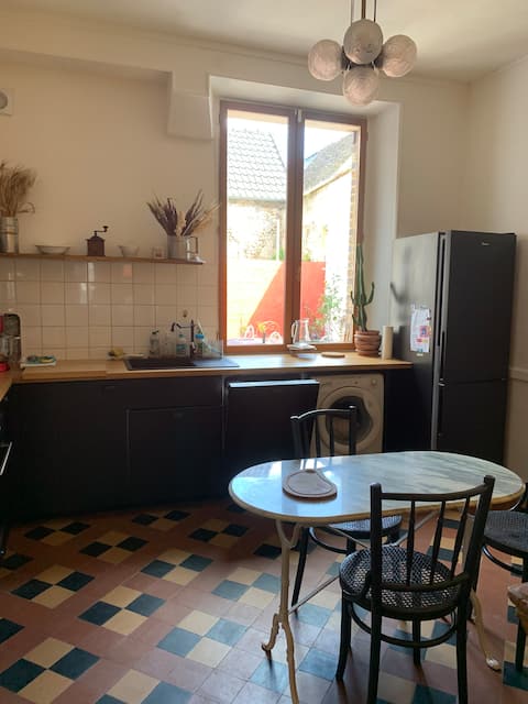 Top Airbnb: single-family home in the city center in Yonne