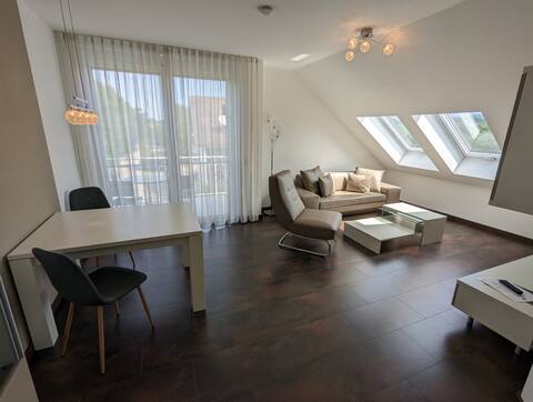 Luxury Golf Course Retreat with Hotel Amenities
