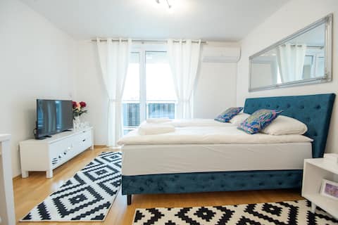 Engadin | Studio Close to City