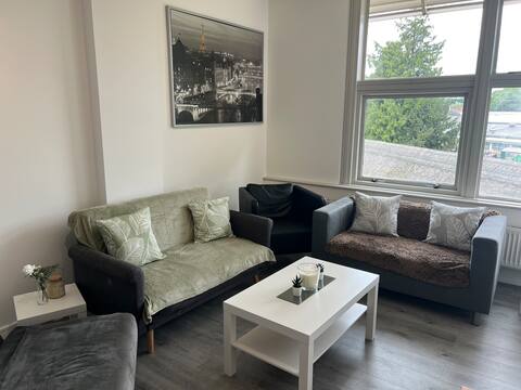 3 Bedroom Flat in Town Center
