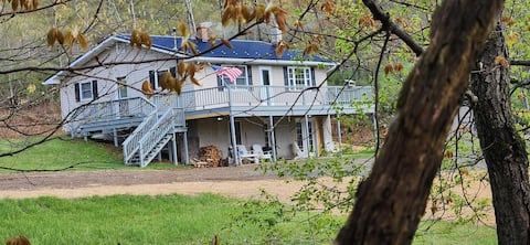 “Camp 302” Relax Inn