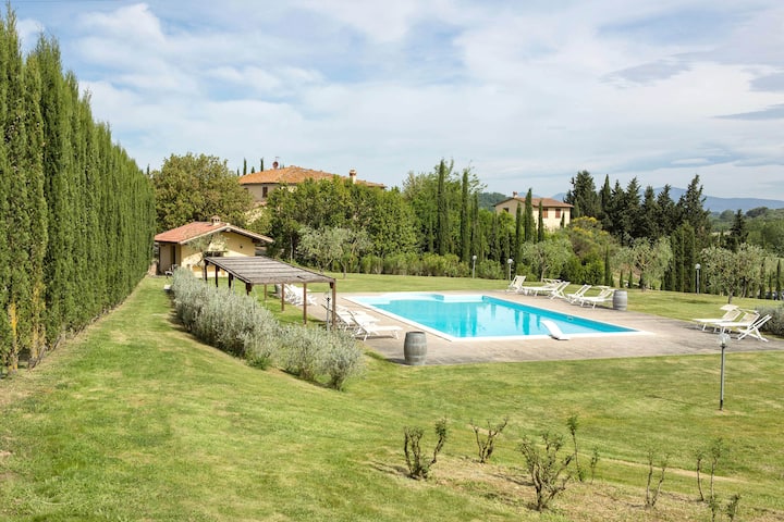 Badia di Morrona-Villa Selvicciola – Tuscany, Italy