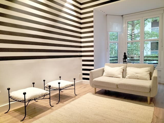 Newly Opened Alameda Home