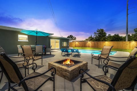 Luxury Pool 5BR/3BA Launchpad