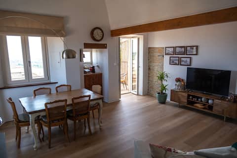Airbnb con migliori performance: Apartment in a historic building a Civitanova Marche