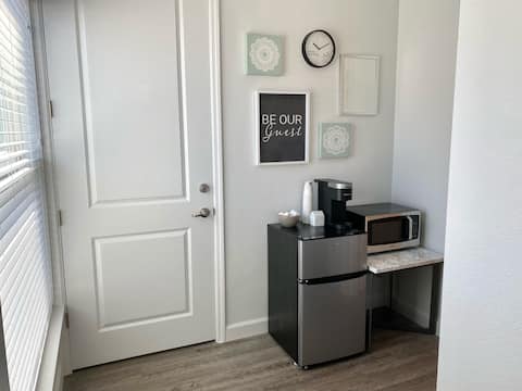 Top Airbnb: Priv. Modern Cozy CP 1B/1Ba Suite near DT Orl & WP in College Park
