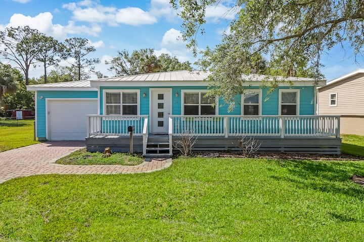 Beachy Abode All On One Level - St. Augustine, FL