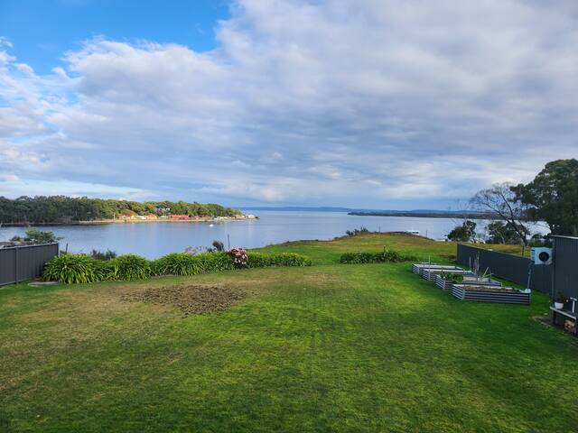 Bayviews Strahan gallery image 4