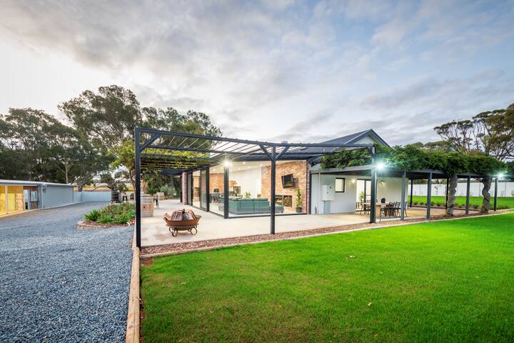 Casale Estate gallery image 4